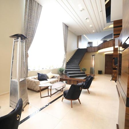 فندق صحارى الخليج Sahara Gulf Hotel Apartments Амман Экстерьер фото