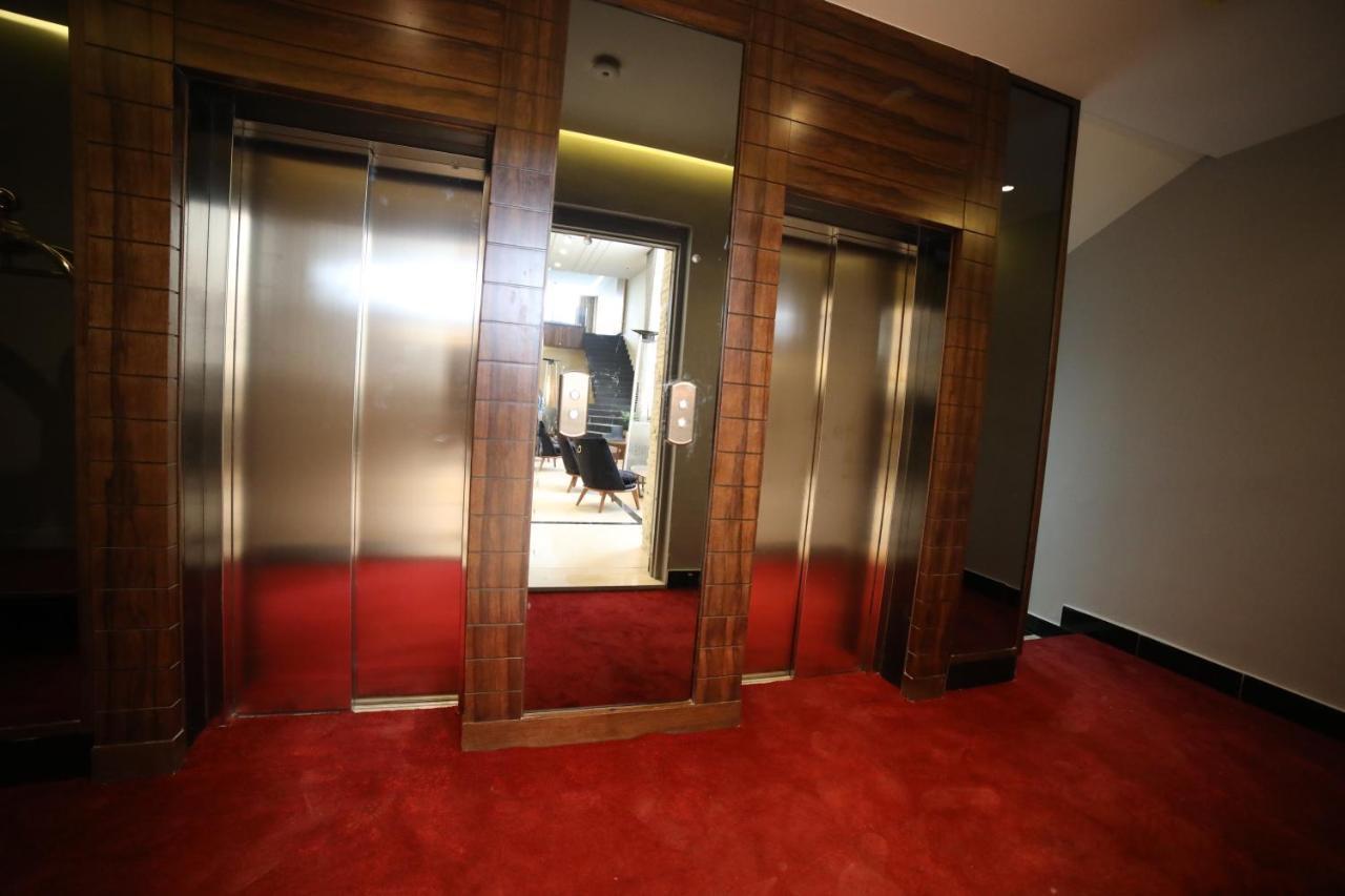 فندق صحارى الخليج Sahara Gulf Hotel Apartments Амман Экстерьер фото
