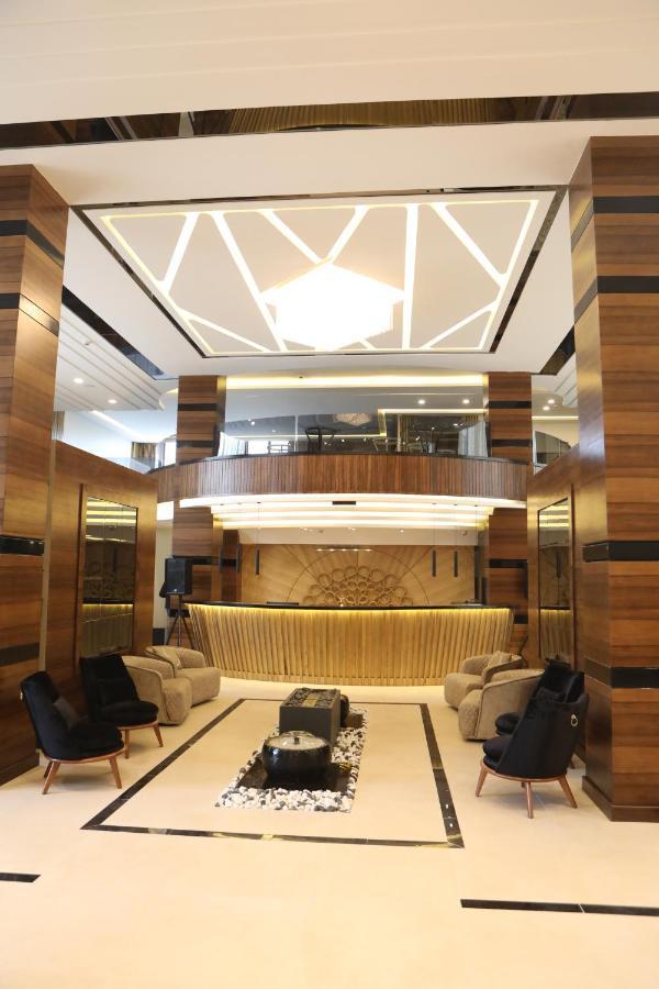 فندق صحارى الخليج Sahara Gulf Hotel Apartments Амман Экстерьер фото