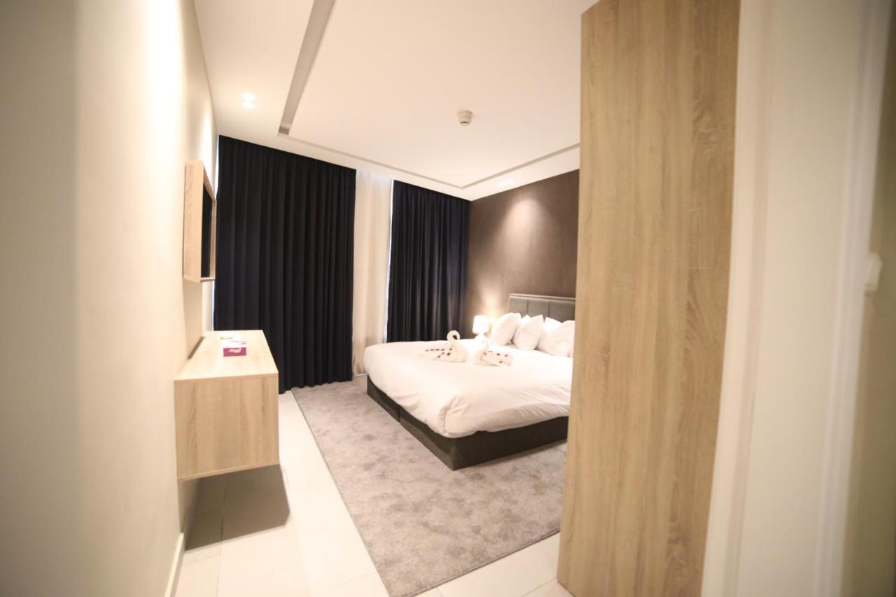 فندق صحارى الخليج Sahara Gulf Hotel Apartments Амман Экстерьер фото
