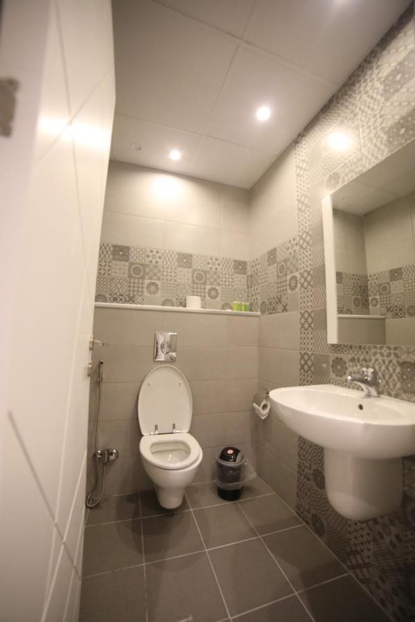 فندق صحارى الخليج Sahara Gulf Hotel Apartments Амман Экстерьер фото